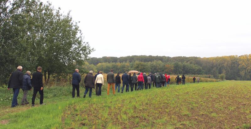 MG Herfstwandeling op 18-10-2015, org. Judith & Monke Menten (23).jpg